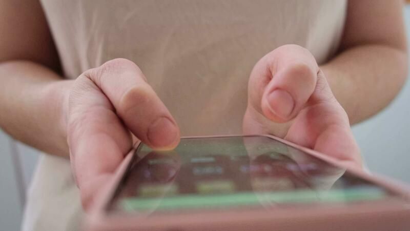 Chat de atendimento automatizado em smartphone